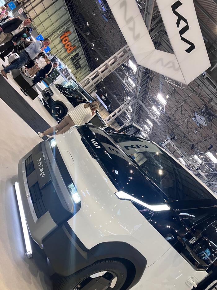 2025 news apr cv show kia pv5